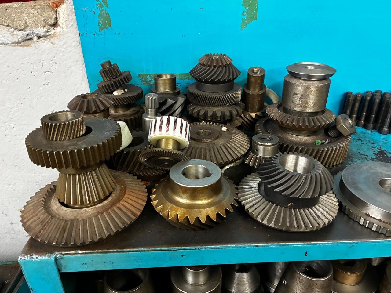 CNC manufacturing solutions